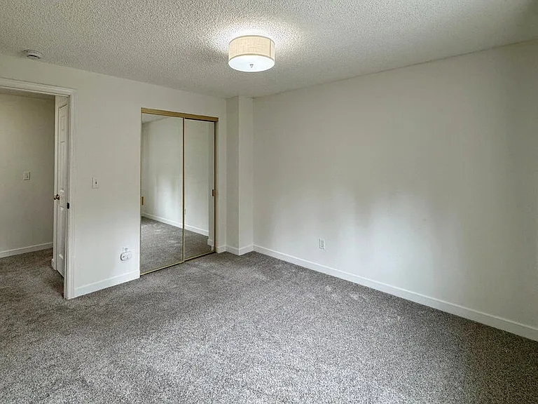 17825 147th Pl NE — Photo 16