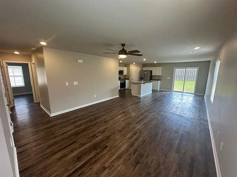 1634 Dryden St SE — Photo 5