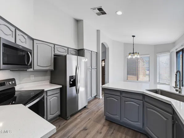 329 E VAUGHN Avenue, Gilbert, AZ 85234