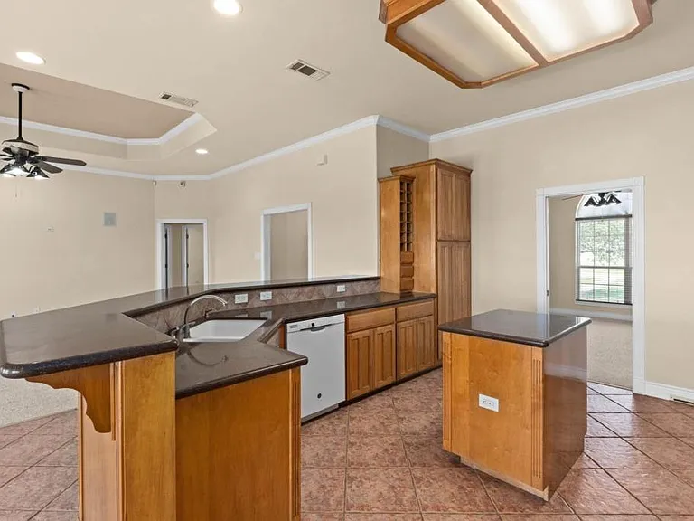 336 Skyline Dr — Photo 11