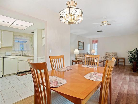 5th image of 3330 Westford Ln #111