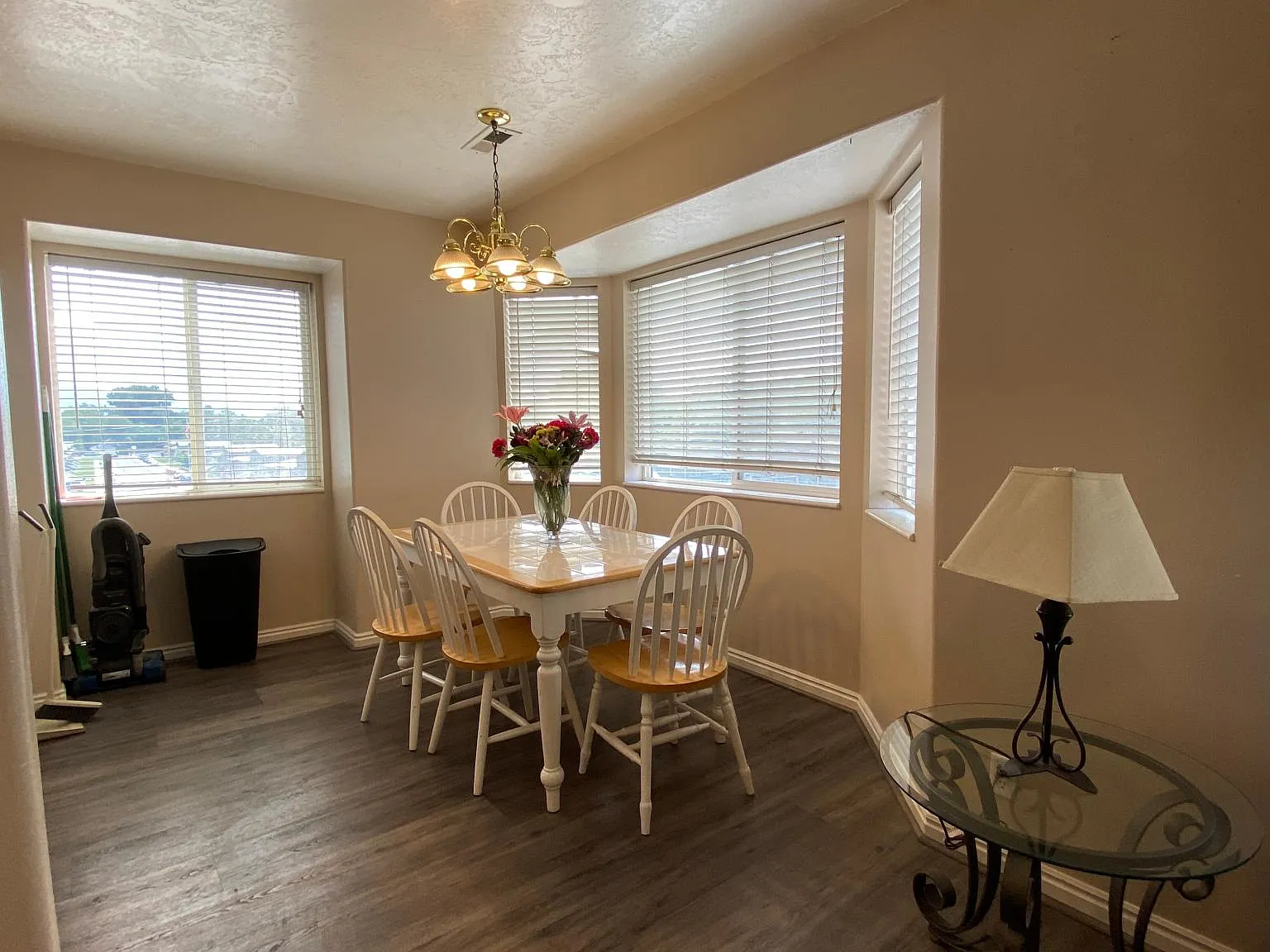 2 bed, 880 sqft, $585 — Photo 3
