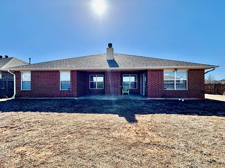 8221 Greer Way — Photo 36