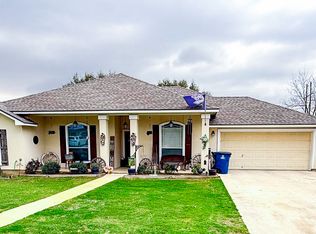 305 Yorktown, Pleasanton, TX 78064