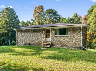 196 McDevitt Rd, Beaver Falls, PA 15010