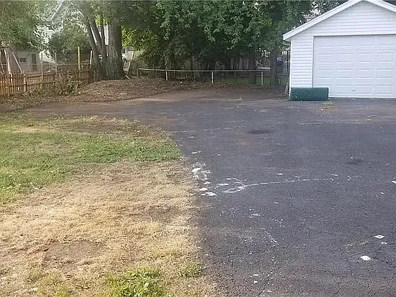 3 bed, $3,300 — Photo 4