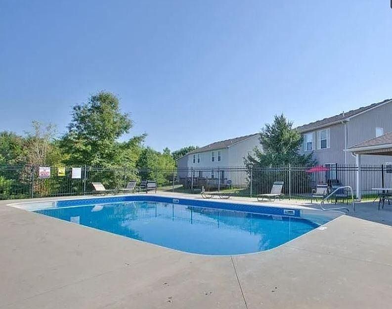 1st image of 3183 NW Gateway Dr #3183