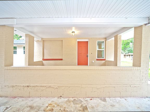 5th image of 7028 Oakwood Dr