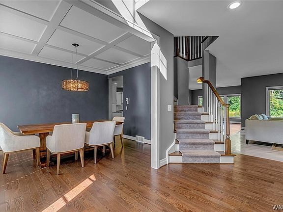 2nd image of 3 Airmont Dr