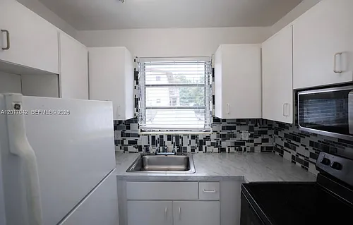 4381 W Flagler St #3 Photo 1