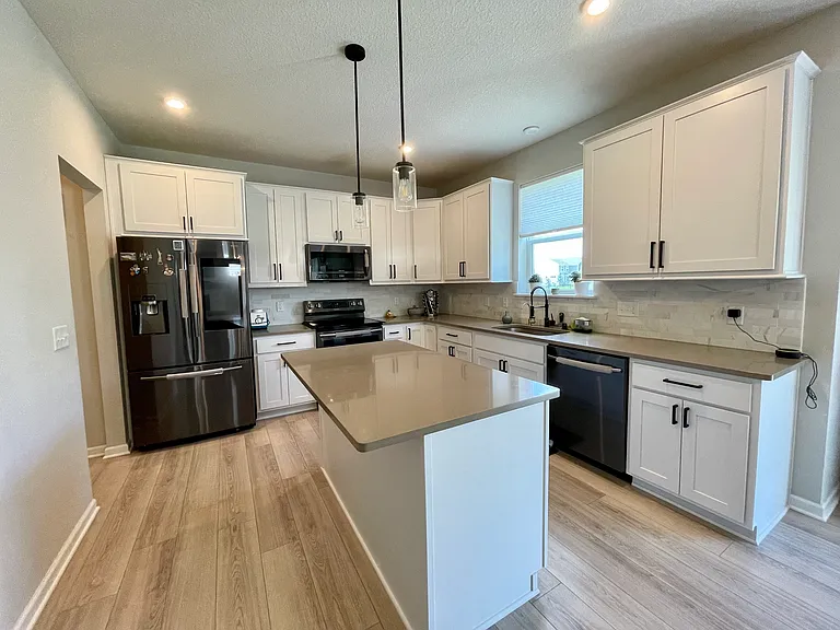Kitchen 4