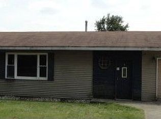 1055 E 150 S, Knox, IN 46534