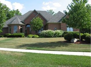 39701 Golfview Dr, Northville, MI