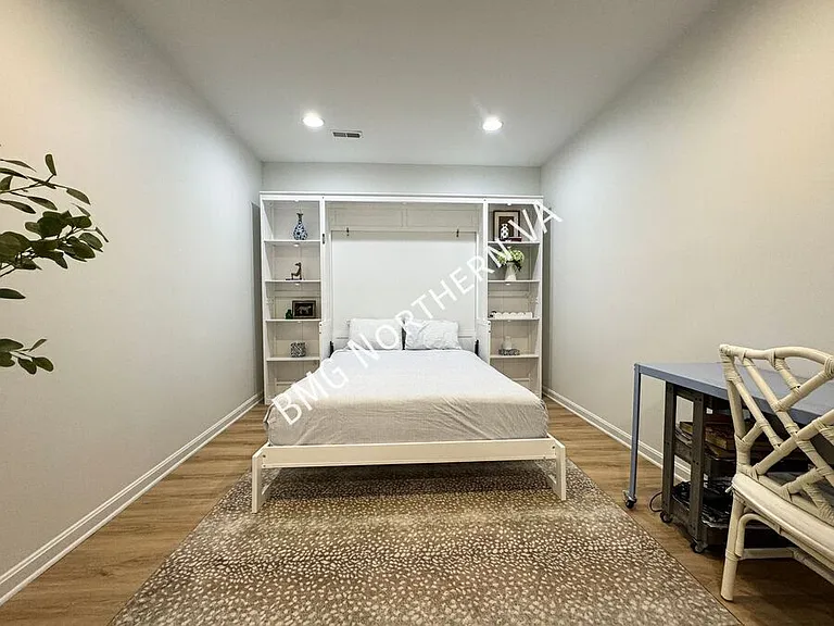 5654 Governors Pond Cir — Photo 34