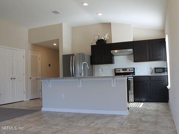 2nd image of 817 Trellis Bay Dr