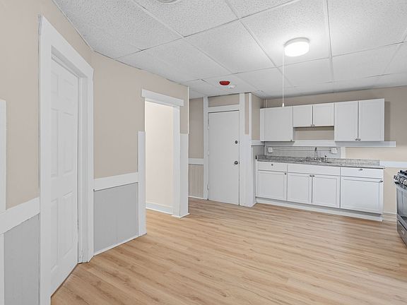 5th image of 10 Spring St #3RT
