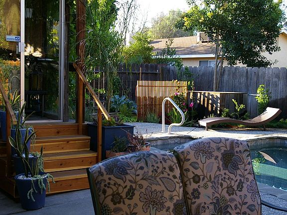 patio entrance to sun room