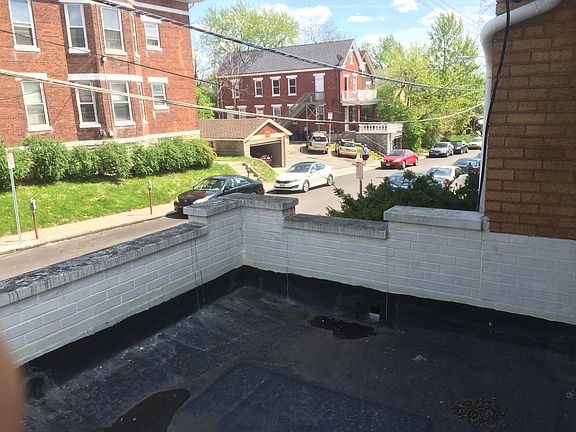 5th image of 261 W McMillan St APT 1