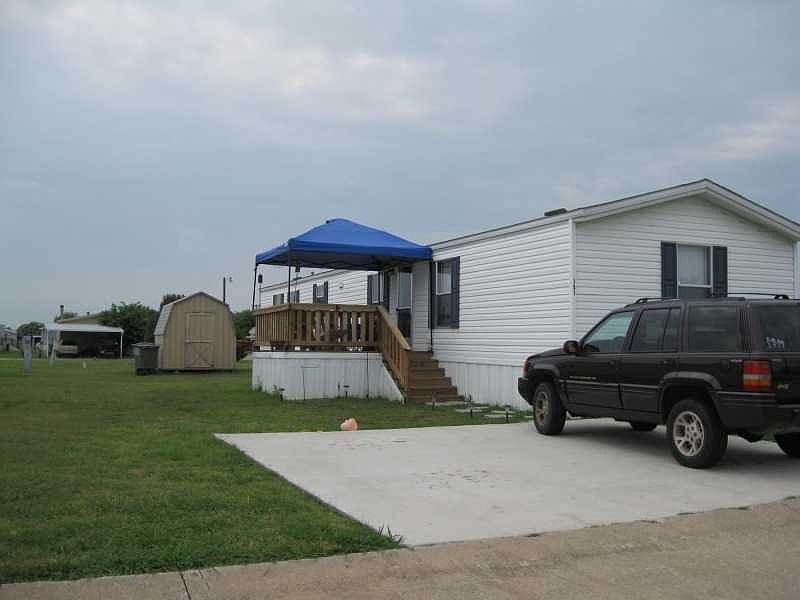 1st image of 1701 Lionel St #151
