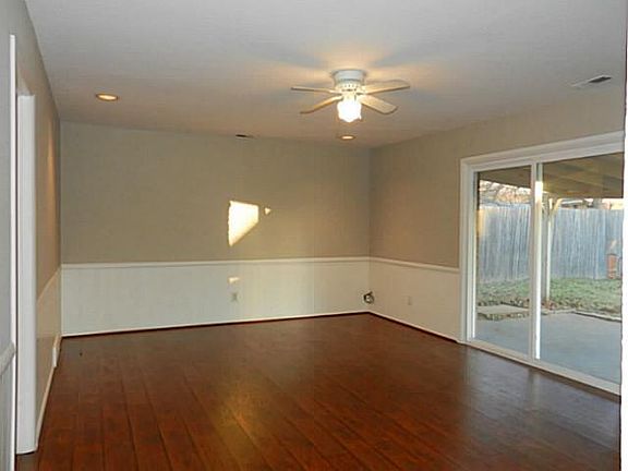 5th image of 2204 N Keeton Ave
