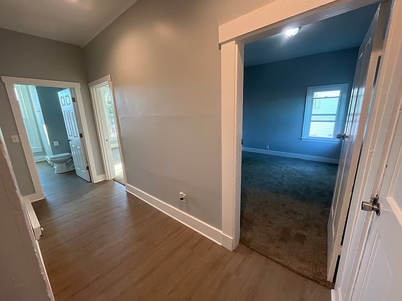 4th image of 54 E Mechanic St #2