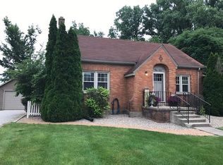 312 E Waterford St, Wakarusa, IN 46573