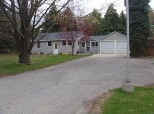 5816 W Iris Rd, Ludington, MI 49431