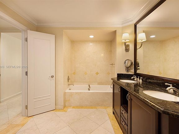 5th image of 601 N Fort Lauderdale Beach Blvd #903