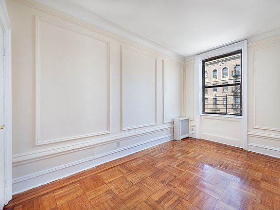 2nd image of 812 W 181st St APT 65A