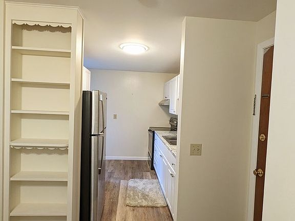 4th image of 2836 Nichols St Unit 3