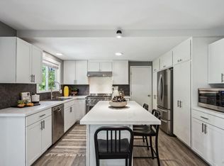 3552 Phillips Ave, Santa Rosa, CA 95407