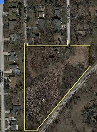 1st image of 14550 Woodland Ave