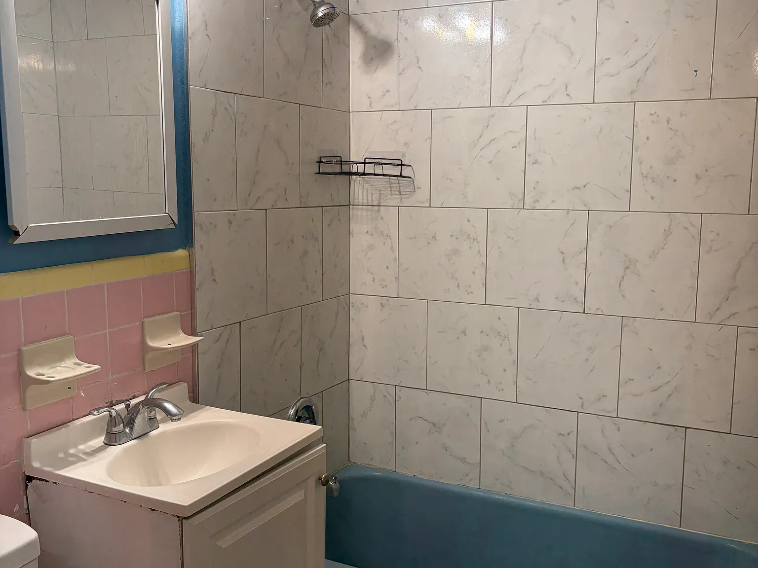 4 bed, 2.5 bath, 1208 sqft, $1,900 — Photo 3