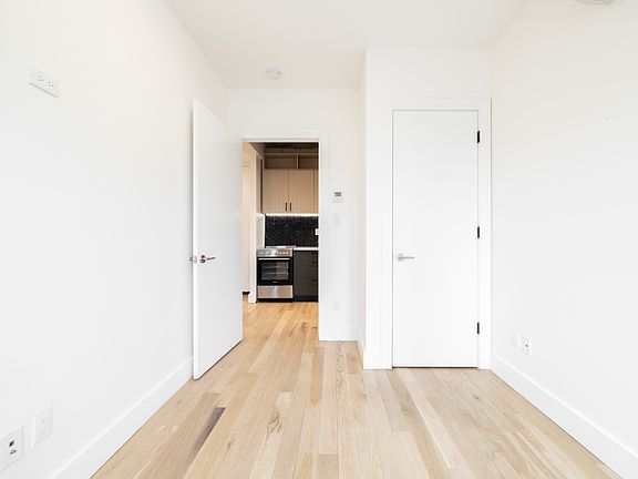 5th image of 200 Linden Blvd #2B