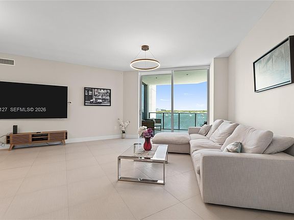 5th image of 17301 Biscayne Blvd APT 603