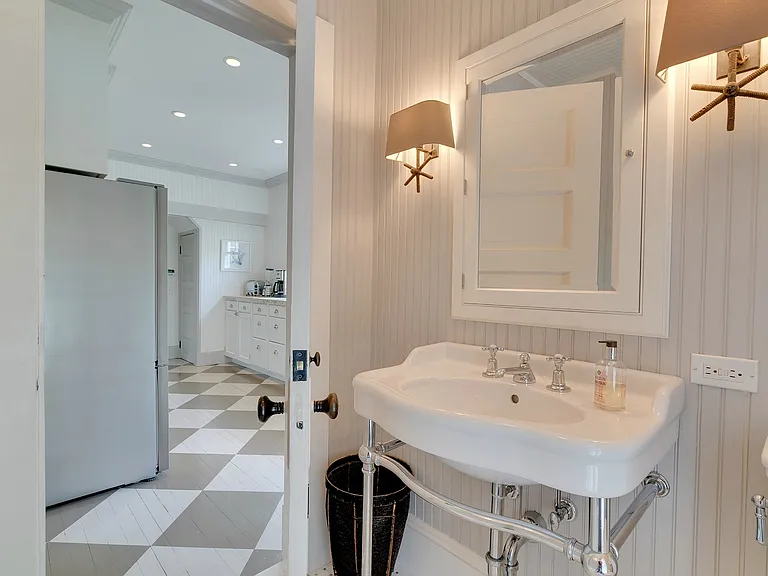 52 Osborne Ave — Photo 8