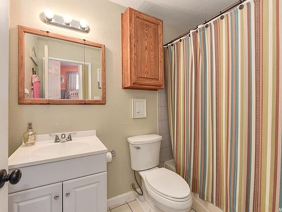 5th image of 7012 Valeriana Ave