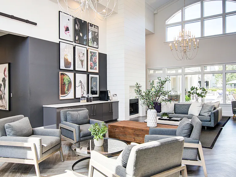 Avana North Point — Photo 13