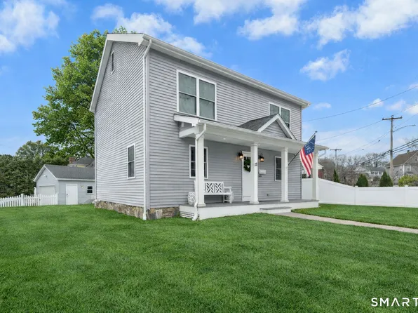 12 Reynolds Drive, Fairfield, CT 06824