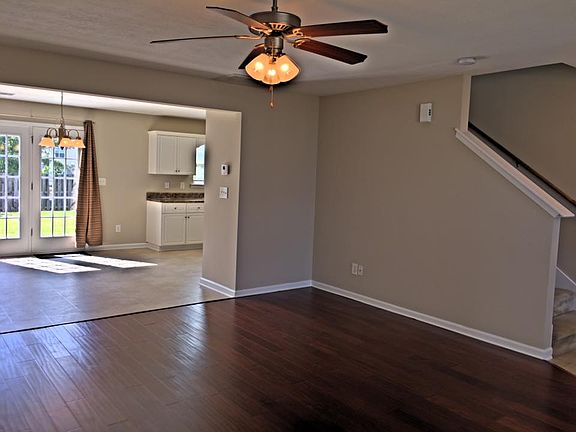 4th image of 3132 Saint Charles Ave