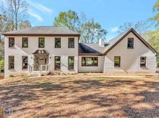 813 Chesterfield Dr, Lawrenceville, GA 30044