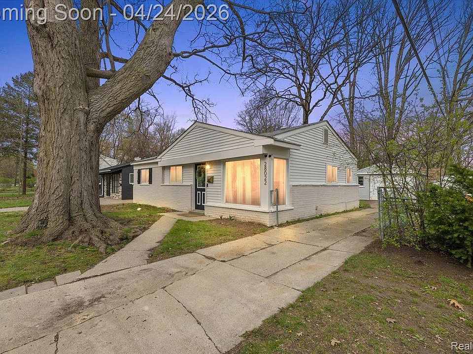 1st image of 28022 Fairfax St