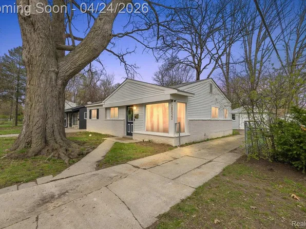 28022 Fairfax St, Southfield, MI 48076