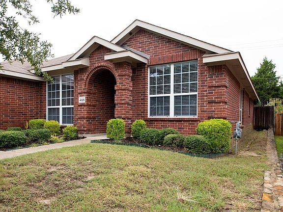 3rd image of 4825 Kingfisher Ln