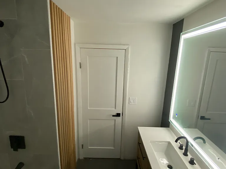 439 Madison Ave #2 — Photo 4