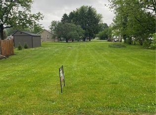 W 11th St, Georgetown, IL 61846