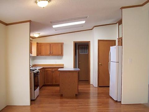 4th image of 71 Menlo Park Dr