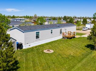 850 Palomino Ln, Dickinson, ND 58601