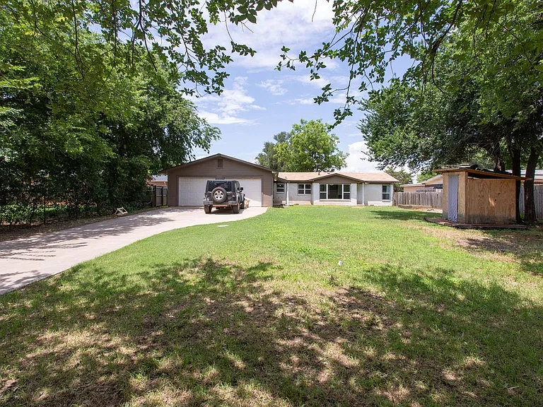 1803 Midwestern Pkwy — Photo 34
