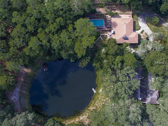 3rd image of 2385 Oak Park Dr